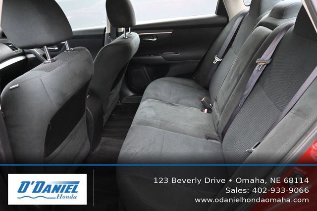 Used 2015 Nissan Altima 2.5 S w/ Power Driver Seat Package FWD image 36