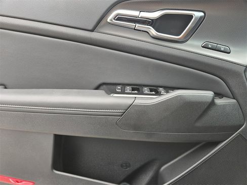 New 2025 Kia Sportage SX Prestige image 16