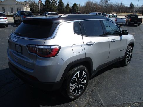 Used 2023 Jeep Compass Limited AWD/4WD image 5