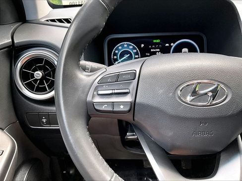 Used 2023 Hyundai Kona Limited AWD/4WD image 19