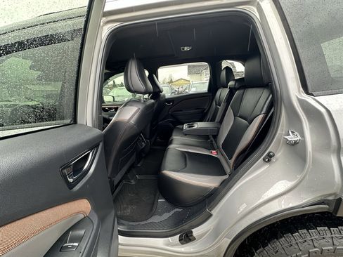 Used 2025 Subaru Forester Sport w/ Popular Package #2 image 39