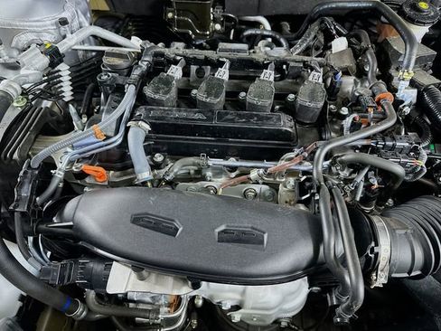 Certified 2025 Honda Accord LX image 31