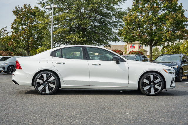 Used 2024 Volvo S60 T8 Plus w/ Climate Package AWD/4WD image 4