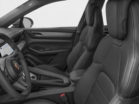 New 2026 Porsche Macan Turbo Electric image 6