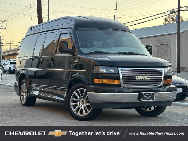 Used 2021 GMC Savana 2500 RWD image 2