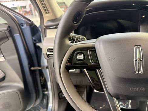 New 2026 Lincoln Corsair Premiere image 14