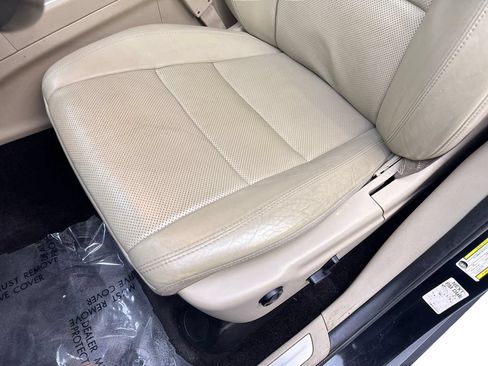 Used 2017 Jeep Grand Cherokee Limited w/ Luxury Group II RWD image 30