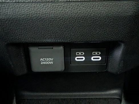 Used 2024 Toyota Tacoma TRD Sport image 14