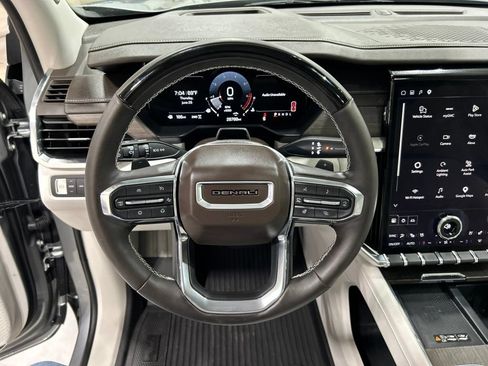 Used 2024 GMC Acadia Denali w/ Super Cruise Package AWD/4WD image 17