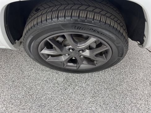 Used 2021 Jeep Grand Cherokee Limited w/ Quick Order Package 28K 80th image 8