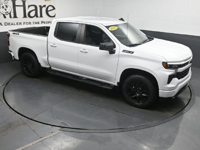 Used 2024 Chevrolet Silverado 1500 RST AWD/4WD image 38