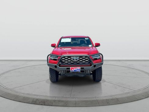 Used 2020 Toyota Tacoma TRD Off-Road w/ Advanced Technology Package AWD/4WD image 3