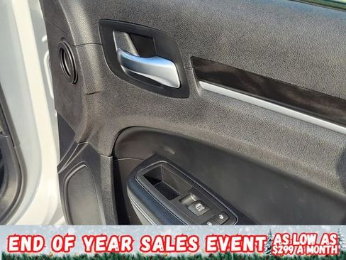 Used 2015 Chrysler 300 Limited w/ 300 Premium Group image 12