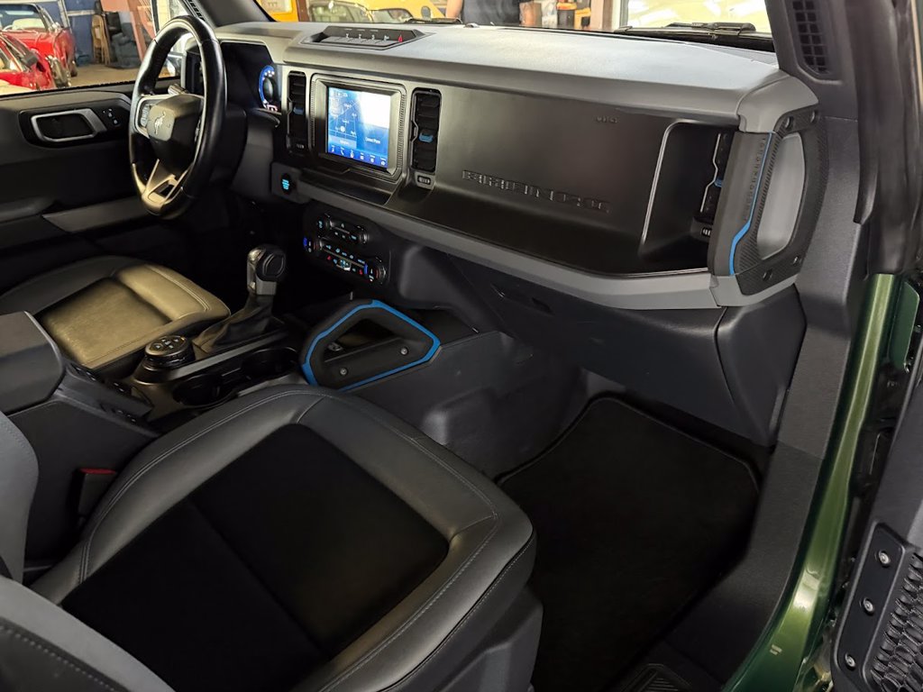 Used 2022 Ford Bronco Black Diamond w/ Sasquatch Package AWD/4WD image 18