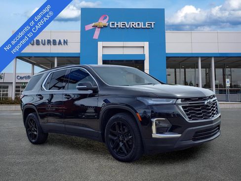 Used 2022 Chevrolet Traverse LT w/ LPO, Blackout Package AWD/4WD image 3