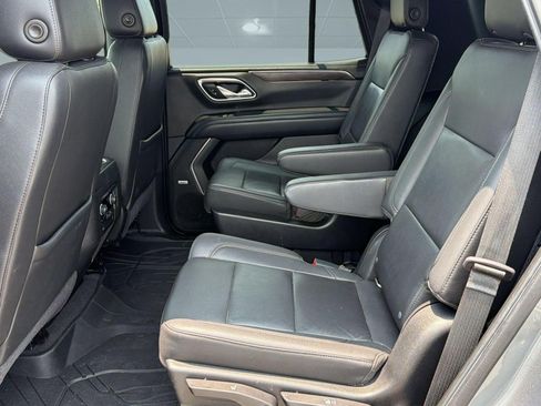 Used 2021 Chevrolet Tahoe LT w/ LT Signature Package RWD image 21