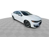 Used 2023 Chevrolet Malibu LT image 2