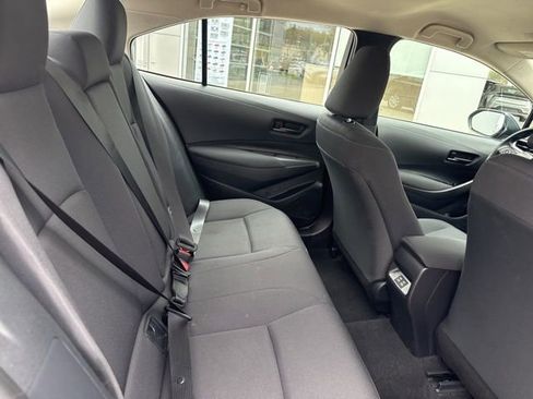 Used 2025 Toyota Corolla LE image 29