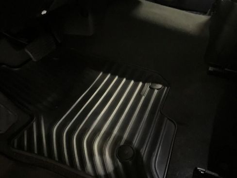 Used 2023 Chevrolet Silverado 1500 Custom Trail Boss image 17