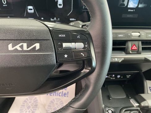 Certified 2025 Kia K4 EX FWD image 23