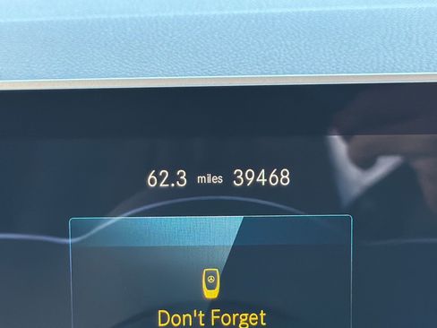 Used 2020 Mercedes-Benz GLB 250 4MATIC image 24