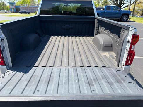 Used 2019 Chevrolet Silverado 1500 LT w/ All-Star Edition image 8