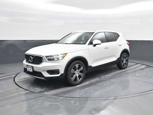 Used 2020 Volvo XC40 T5 Inscription image 4