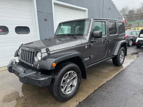 Used 2014 Jeep Wrangler Unlimited Rubicon w/ Connectivity Group image 1