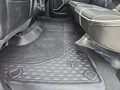 Certified 2022 RAM 1500 Laramie image 22