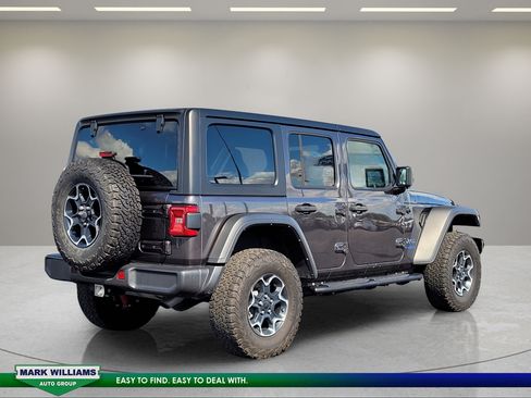 Used 2022 Jeep Wrangler Unlimited Rubicon 4xe AWD/4WD image 4