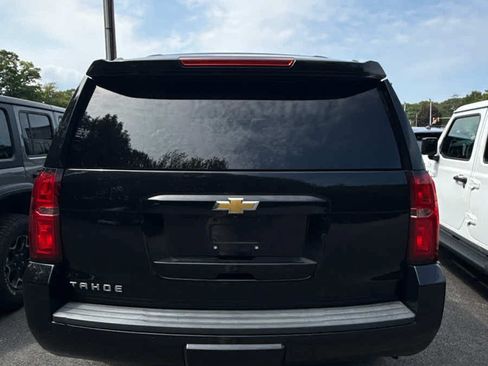 Used 2015 Chevrolet Tahoe LT w/ Luxury Package AWD/4WD image 4