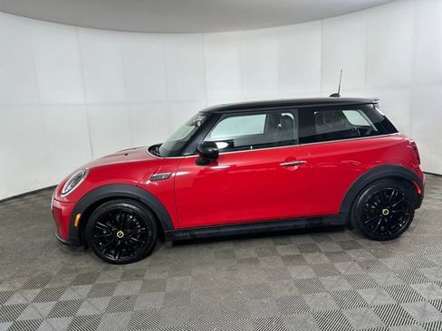 Used 2024 MINI Cooper SE image 6