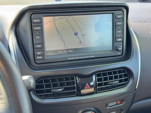 Used 2012 Mitsubishi i image 27