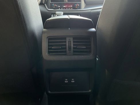 Used 2025 Nissan Rogue SV FWD image 15