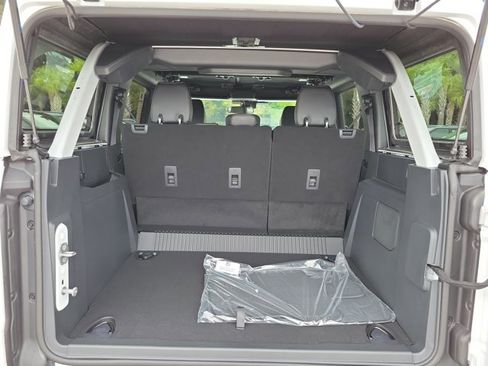 New 2026 Ford Bronco Outer Banks w/ Sasquatch Package image 11