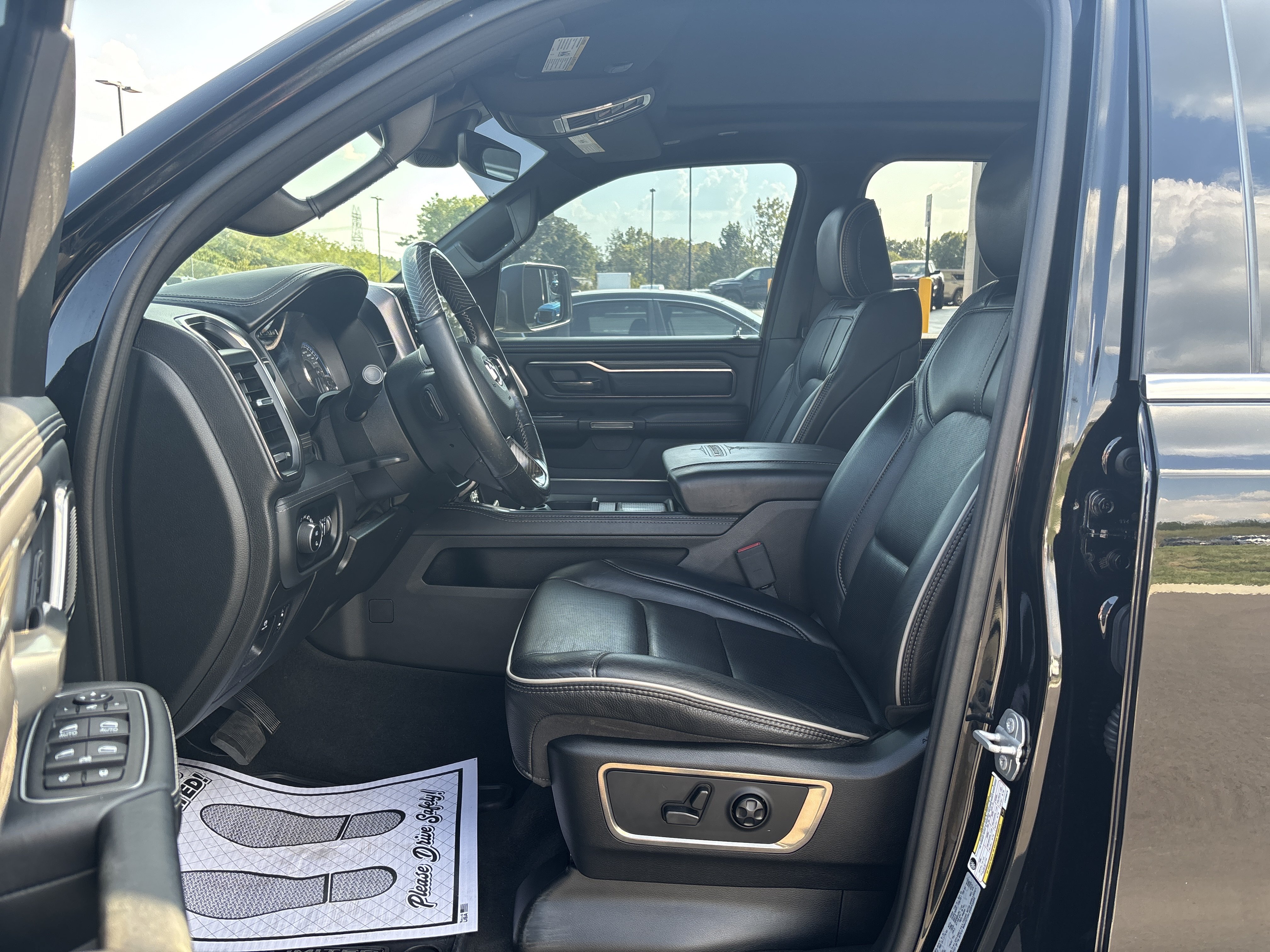 Used 2020 RAM 1500 Limited AWD/4WD image 11