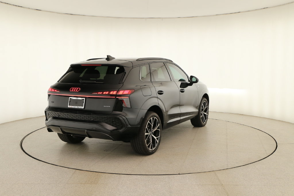 Certified 2026 Audi Q3 quattro 2.0T AWD/4WD image 6