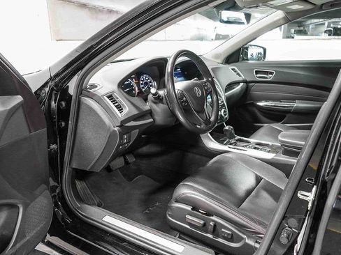 Used 2018 Acura TLX image 19