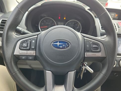 Used 2017 Subaru Forester 2.5i Premium w/ All-Weather Package AWD/4WD image 9