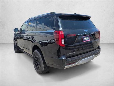 Used 2025 Ford Expedition Platinum AWD/4WD image 7