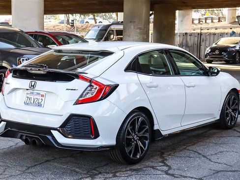 Used 2017 Honda Civic Sport image 4