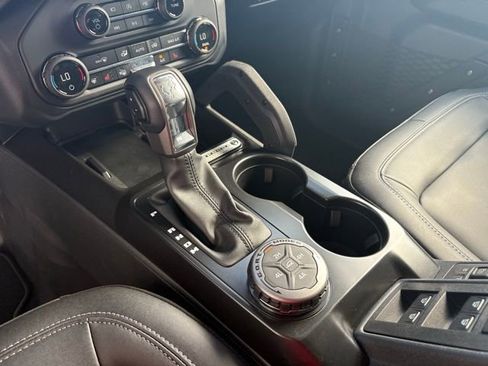 New 2025 Ford Bronco Badlands image 26