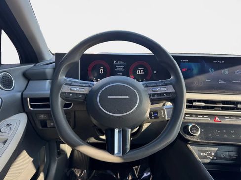 Used 2025 Hyundai Sonata SEL FWD image 14