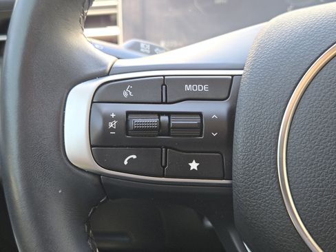 Used 2025 Kia K5 EX image 28