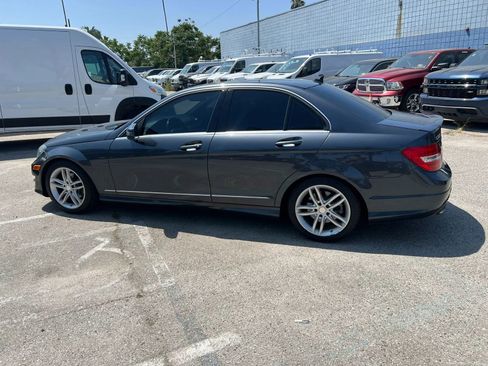 Used 2013 Mercedes-Benz C 250 Sedan w/ Multimedia Pkg image 8