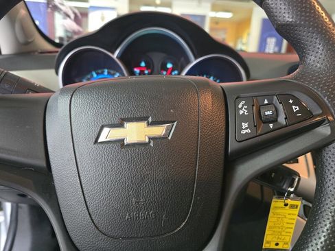 Used 2015 Chevrolet Cruze LS image 20