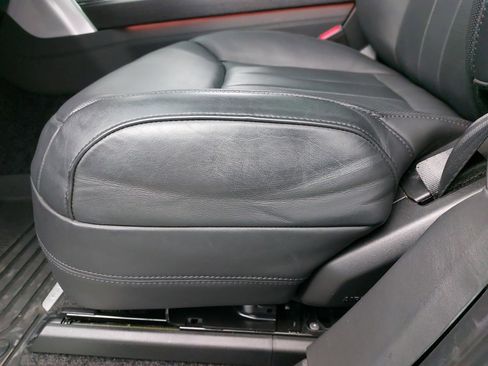 Used 2024 Land Rover Range Rover Autobiography image 30