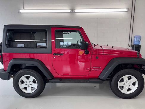 Used 2011 Jeep Wrangler Sport AWD/4WD image 8