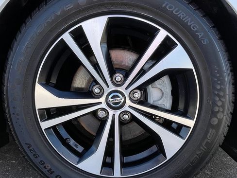 Used 2020 Nissan Sentra SV FWD image 11