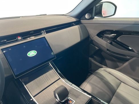 Used 2024 Land Rover Range Rover Evoque Dynamic SE image 16